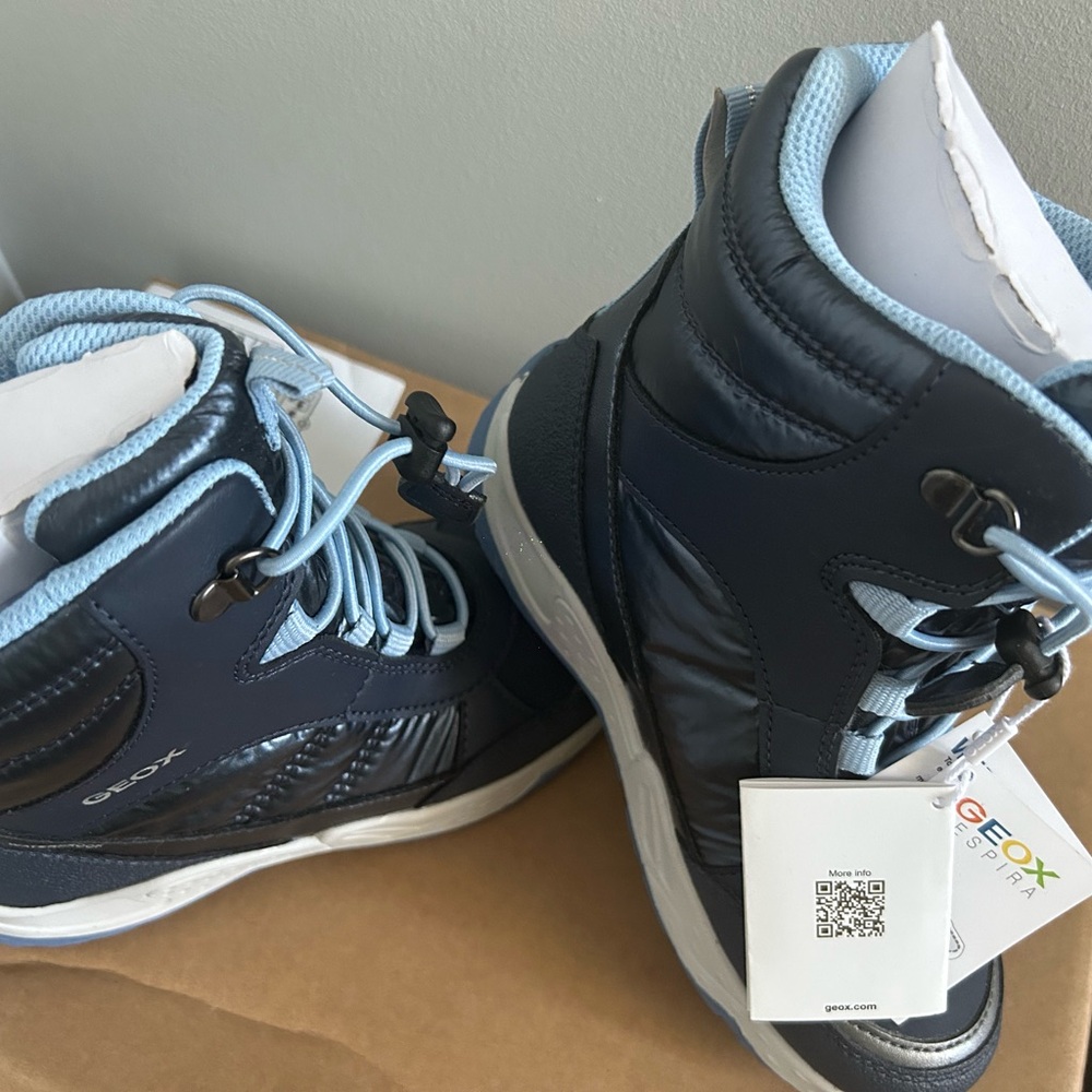 Geox Kids' Navy and Light Blue Boots